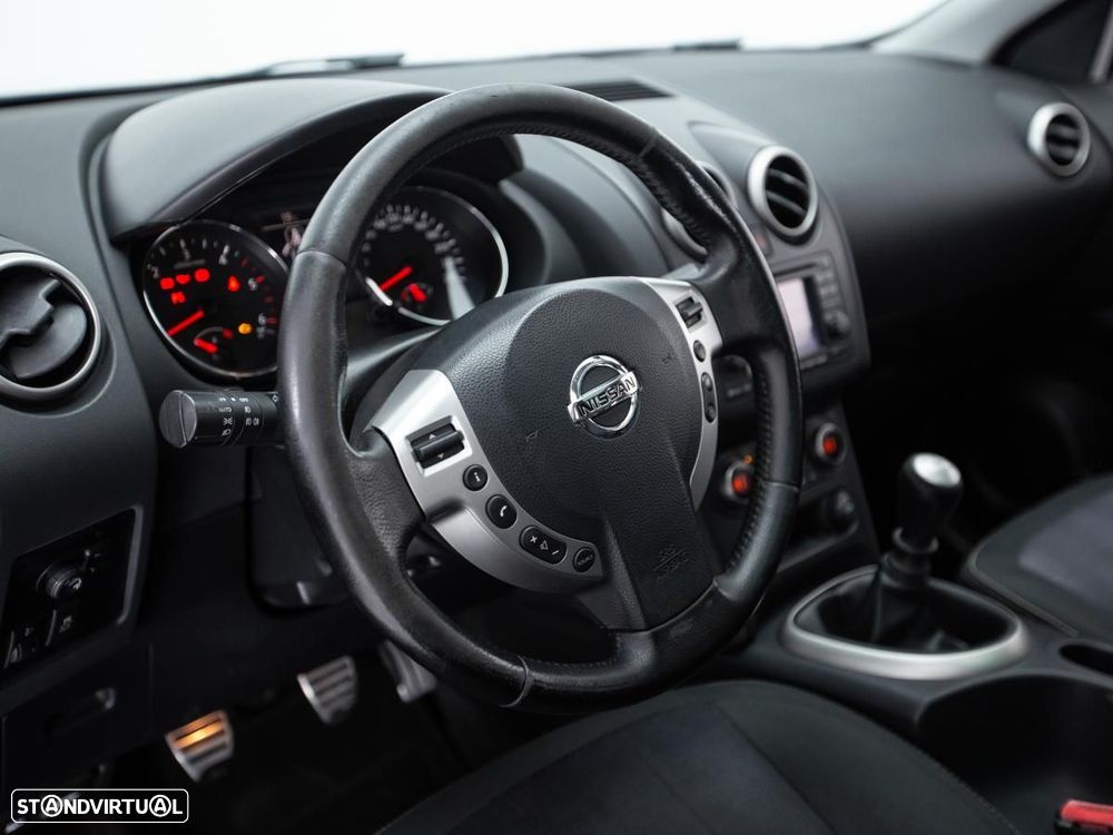 Nissan Qashqai - 14