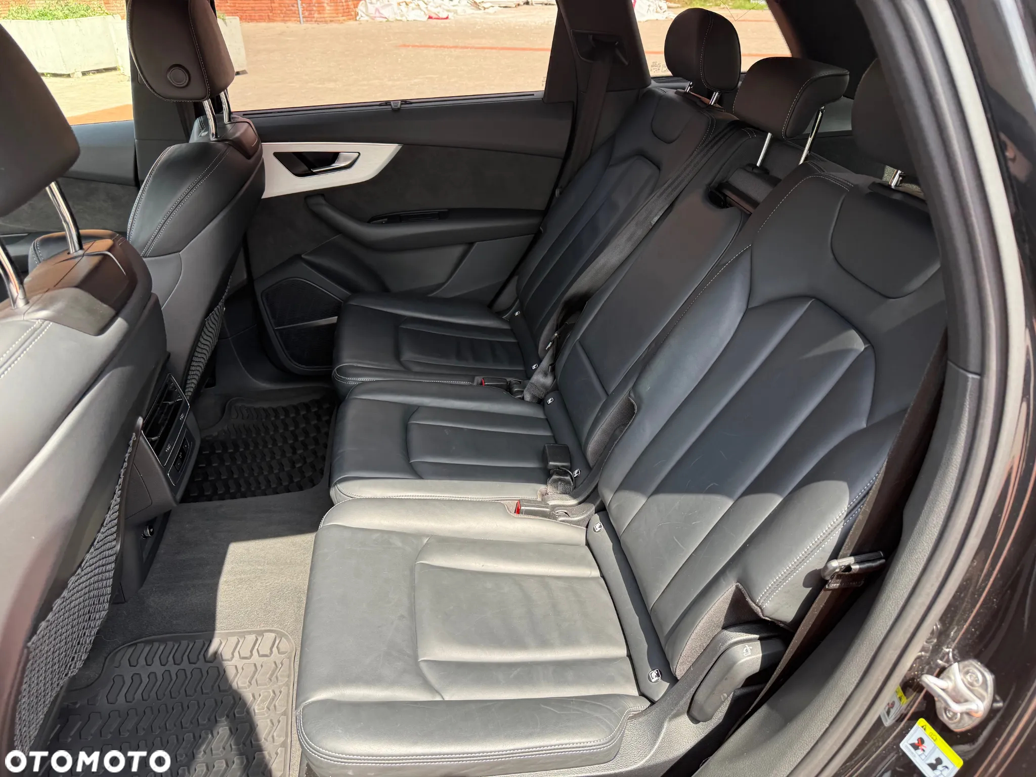 Audi Q7 55 TFSI e Quattro S Line Tiptr - 28