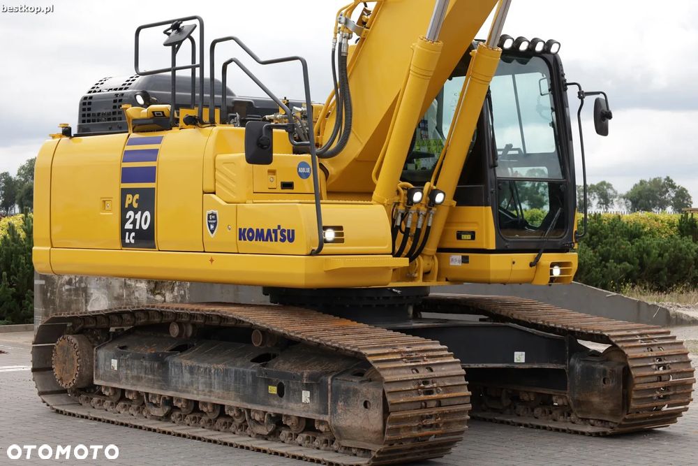 Komatsu PC210LC-11 - 13