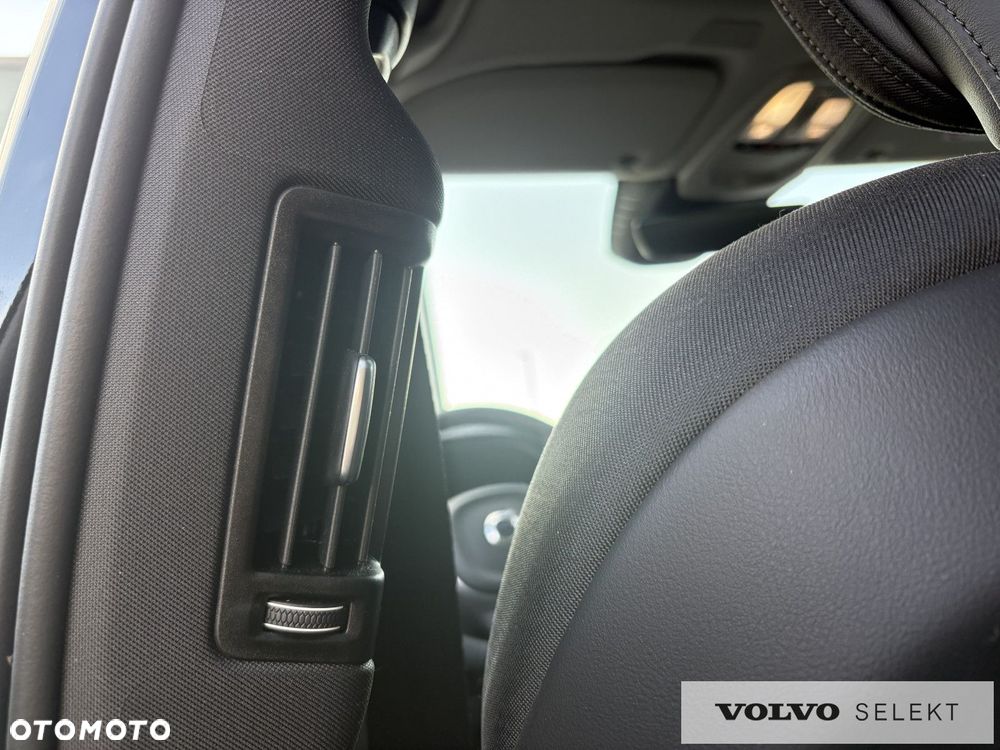 Volvo XC 60 - 32