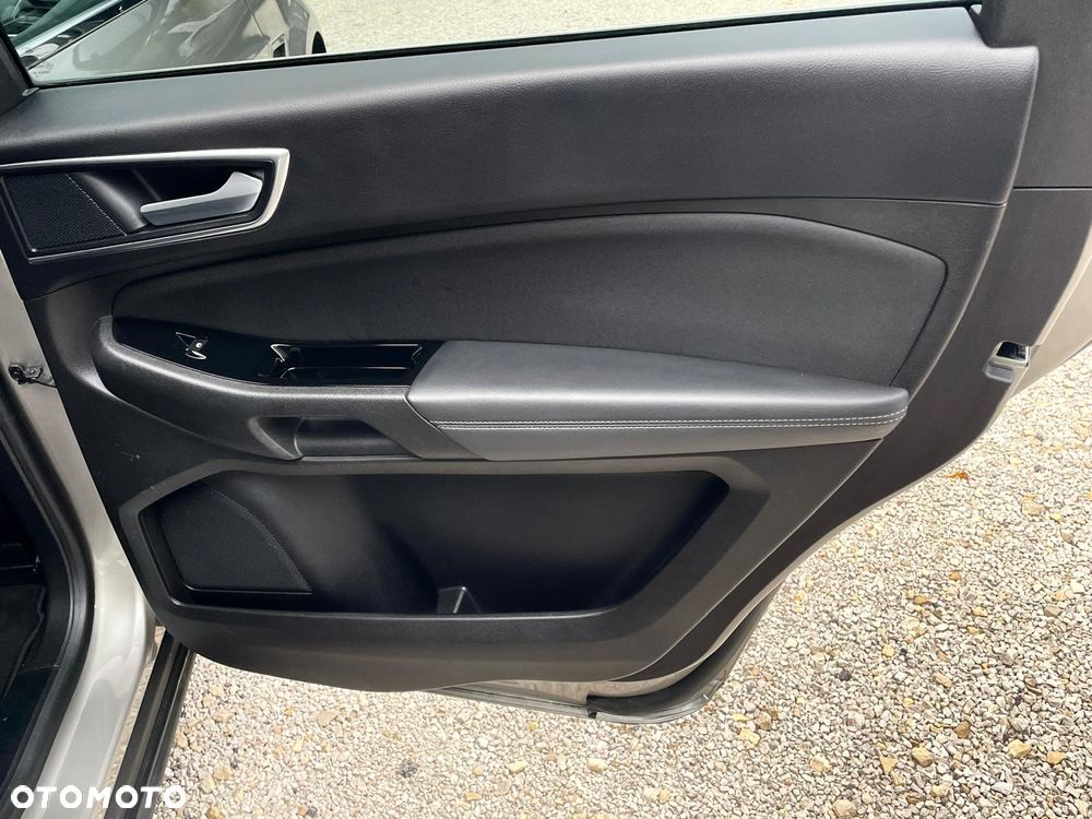 Ford S-Max - 20