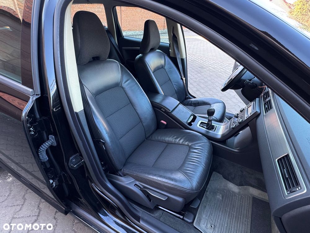 Volvo V70 2.0 - 12