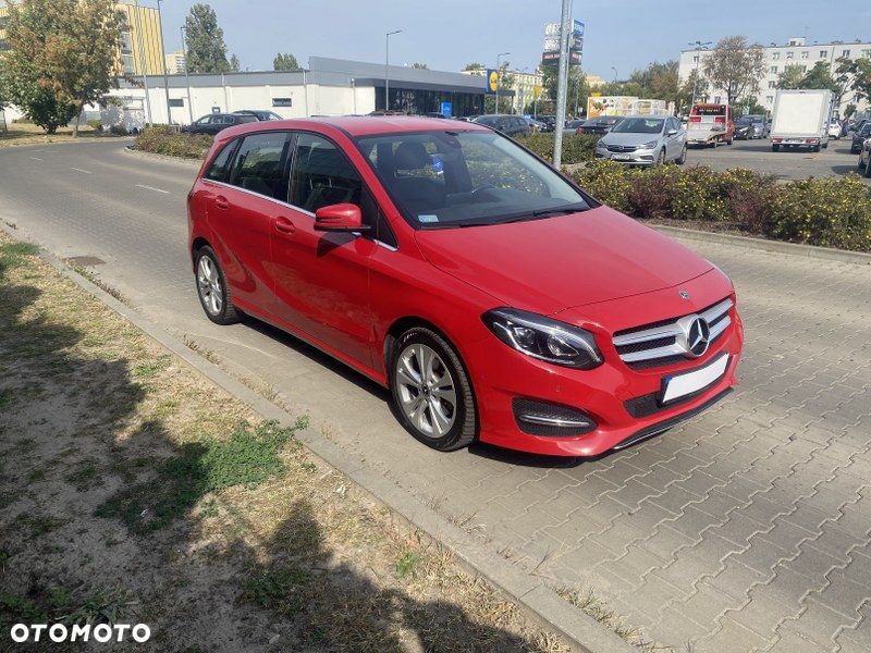 Mercedes-Benz Klasa B 220 4-Matic - 4