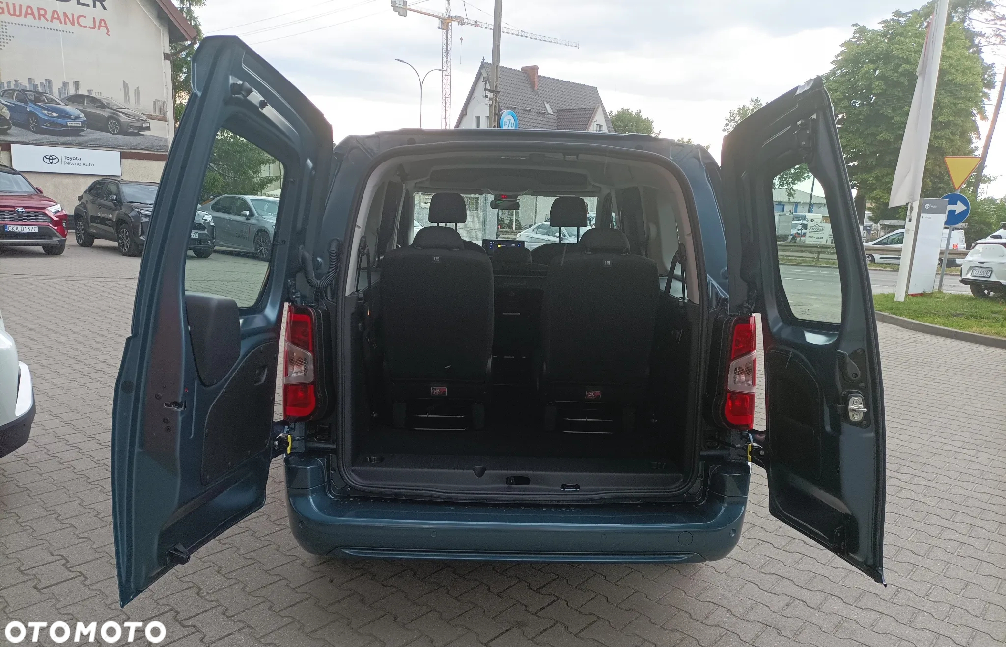 Toyota Proace City Verso Long 1.5 D-4D Business - 8