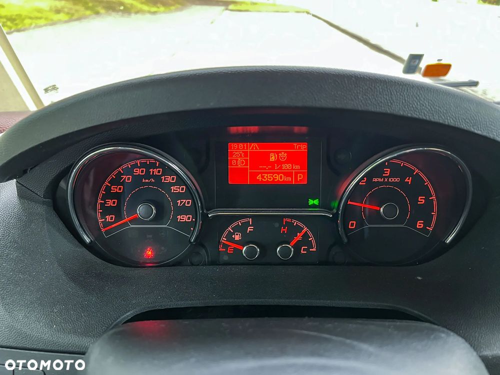 Carthago Chic C-line 4.9 LE Superior - 23