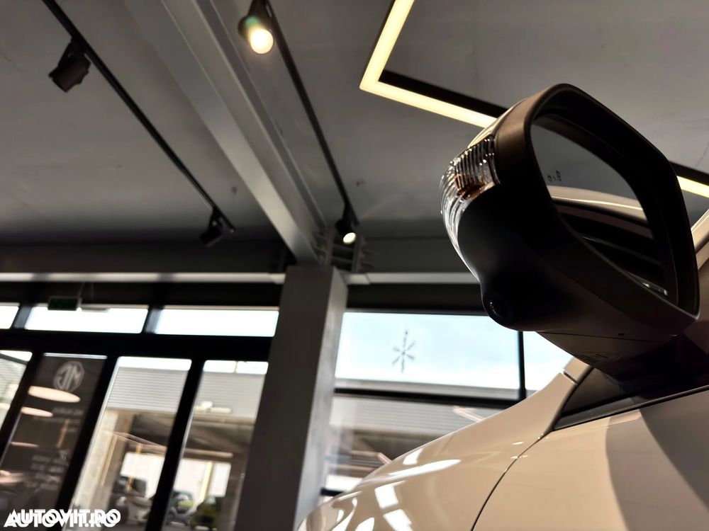 MG ZS HEV 1.5 GSI AT Exclusive - 5