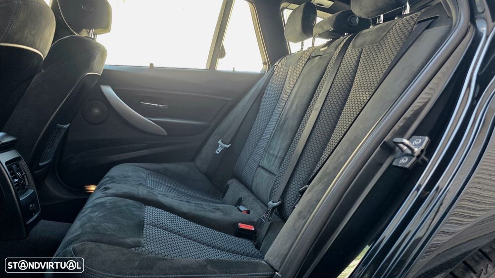 BMW 320 d Auto Pack M - 23