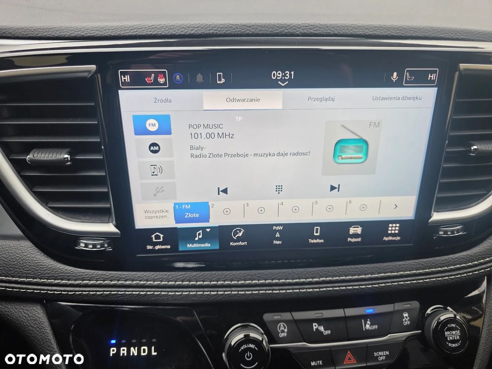 Chrysler Pacifica - 28