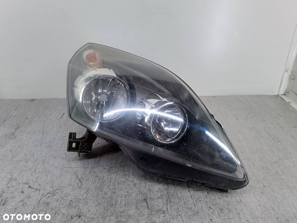 LAMPA PRZÓD PRAWA OPEL ZAFIRA B 20-A725B - 1