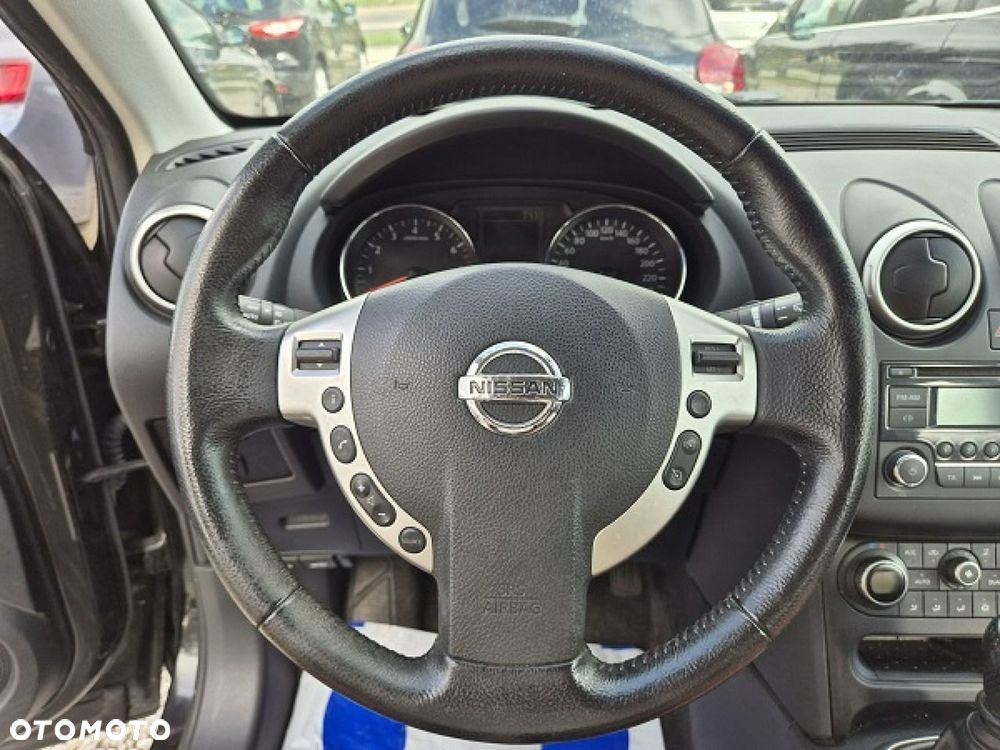 Nissan Qashqai - 23