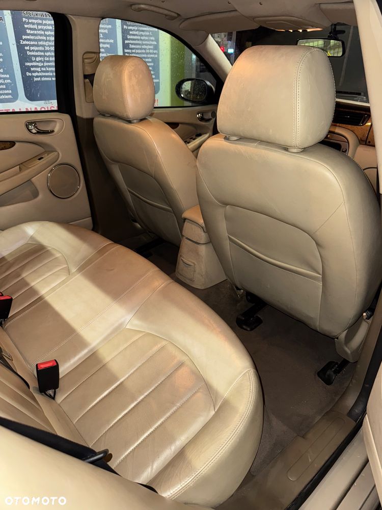 Jaguar X-Type 2.0 Executive - 13