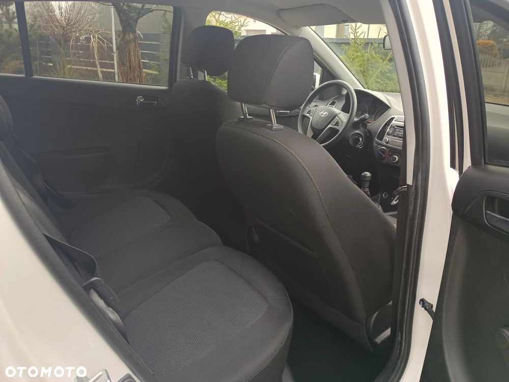 Hyundai i20 1.2 Trend - 16