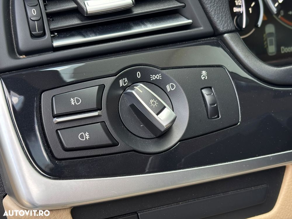 BMW Seria 5 520d xDrive Aut. - 14