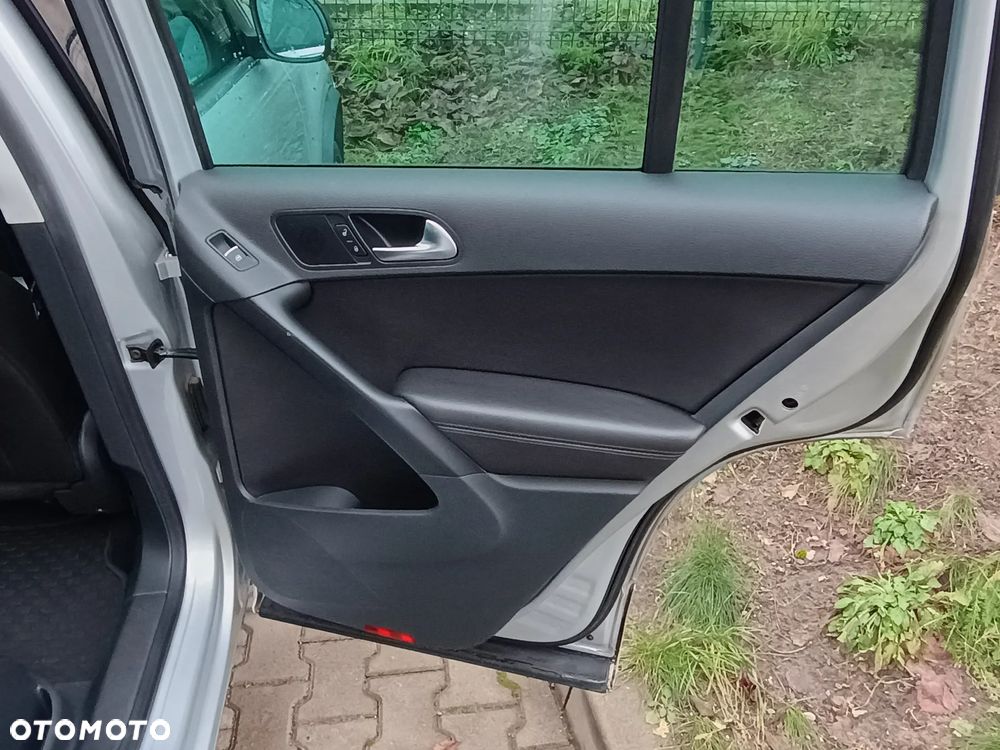 Volkswagen Tiguan - 13