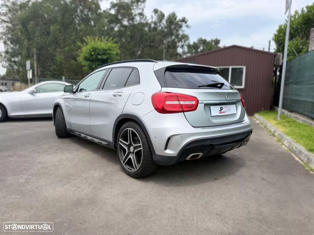 Mercedes-Benz GLA 180 AMG Line - 7