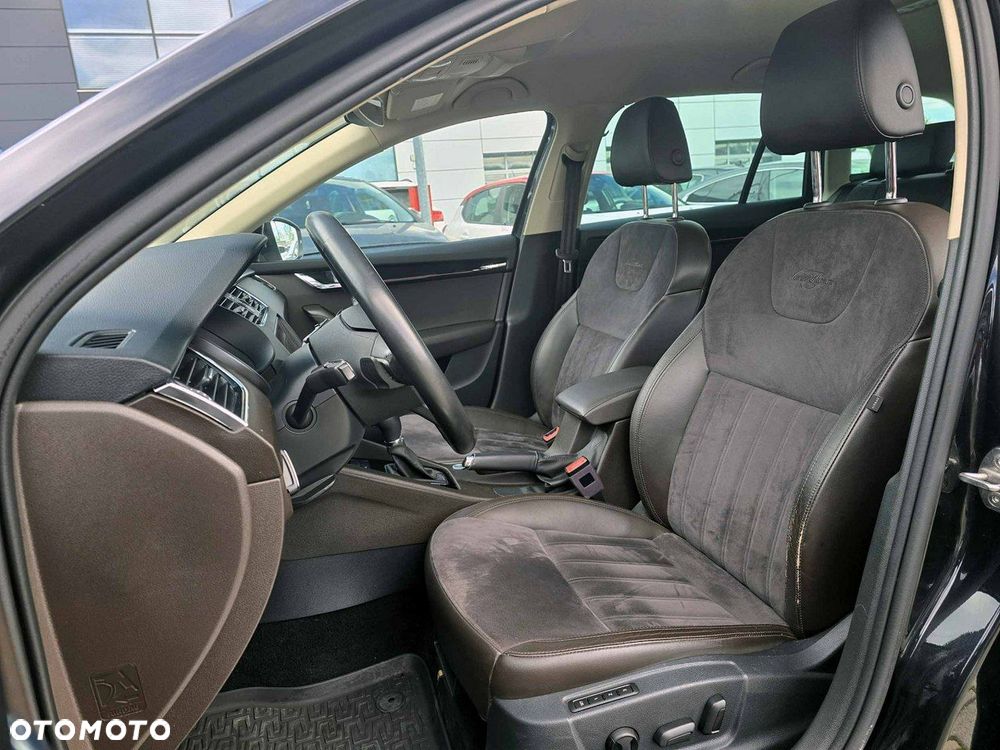 Skoda Octavia 2.0 TDI SCR L&K DSG - 14