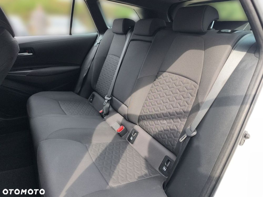 Toyota Corolla 2.0 Hybrid Comfort - 13
