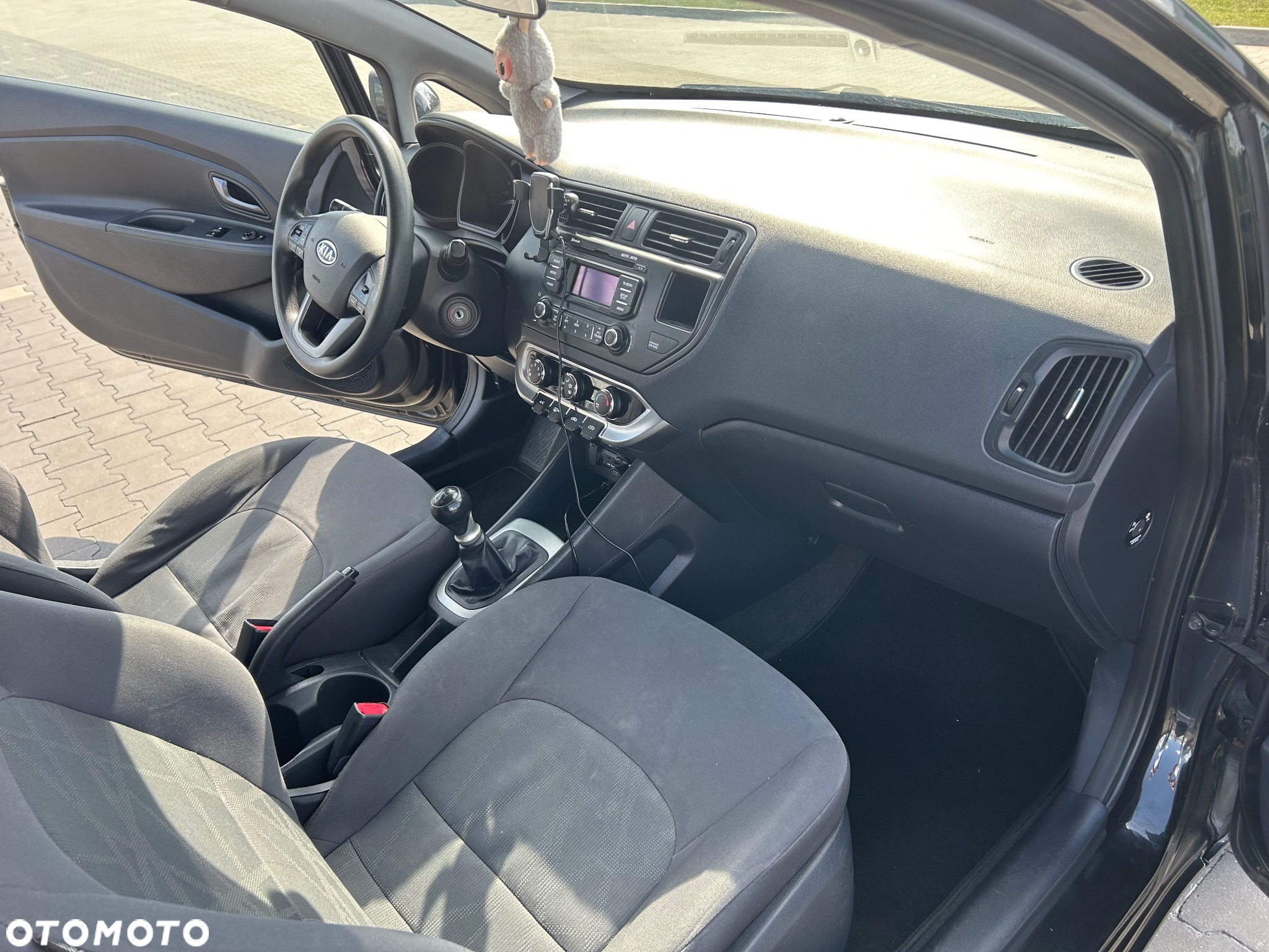 Kia Rio 1.2 M - 10
