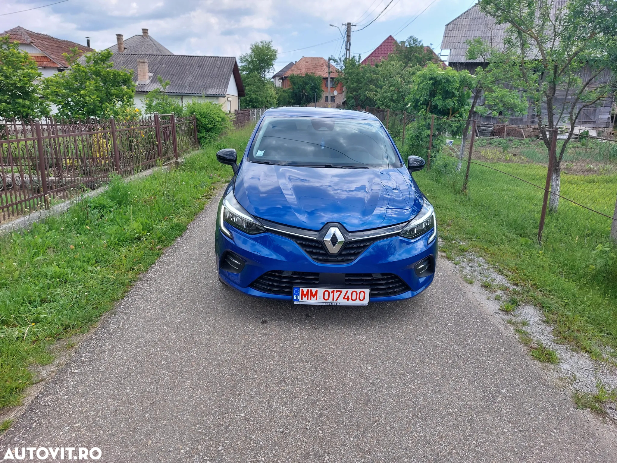 Renault Clio TCe 90 CVT TECHNO - 4
