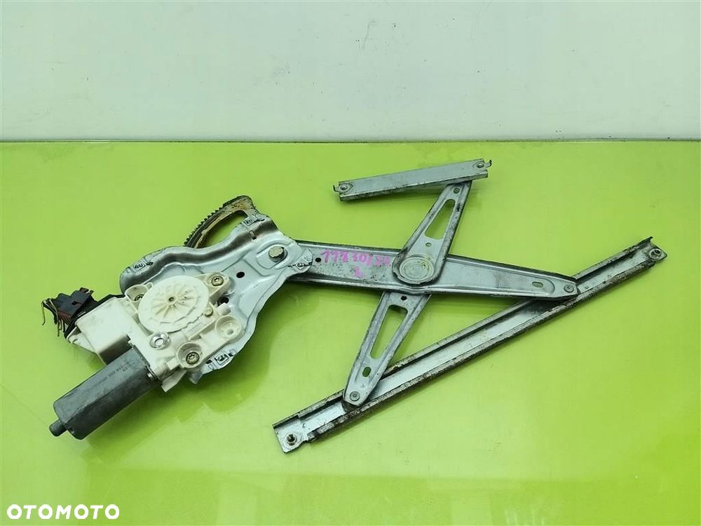 Podnośnik szyby przód lewy Toyota Corolla E12 2001-2007 5D BOSCH 0130822031 - 2