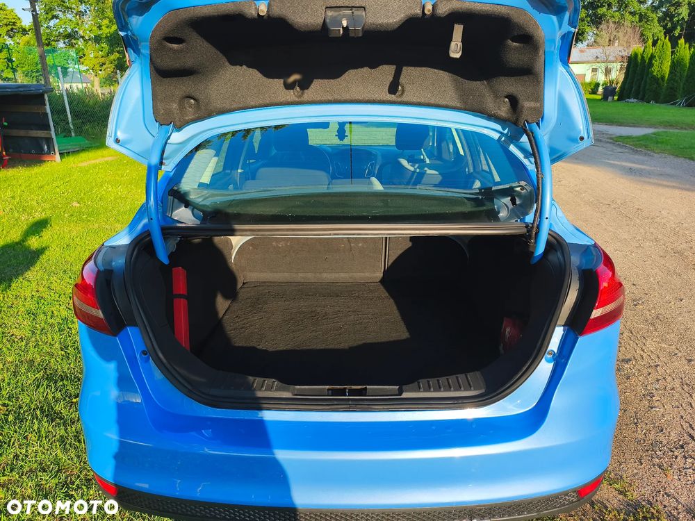 Ford Focus 1.6 Trend - 13