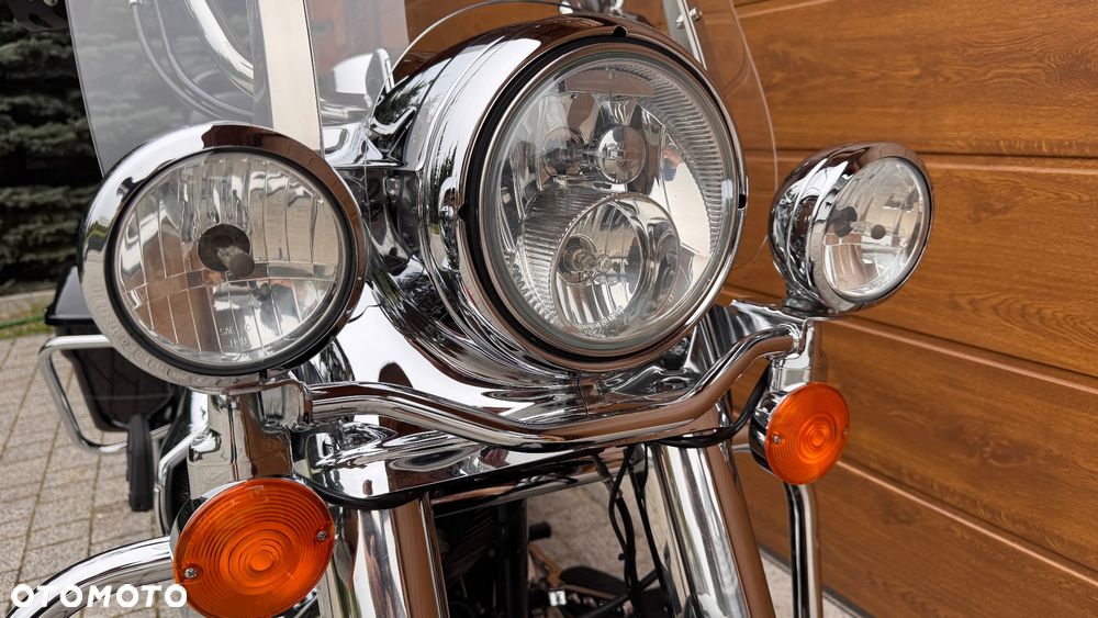 Harley-Davidson Touring Road King - 36