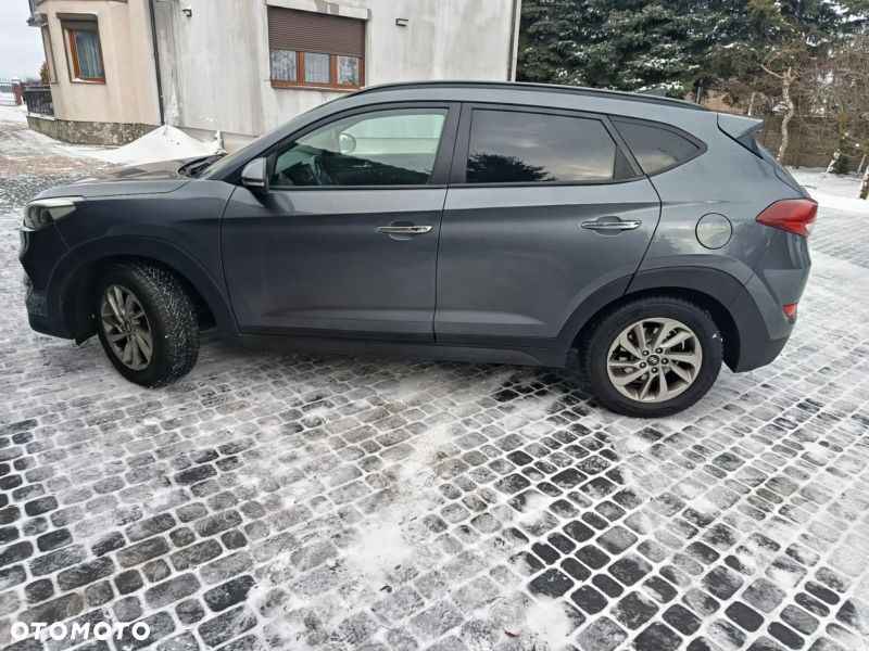 Hyundai Tucson blue 1.7 CRDi 2WD Trend - 2