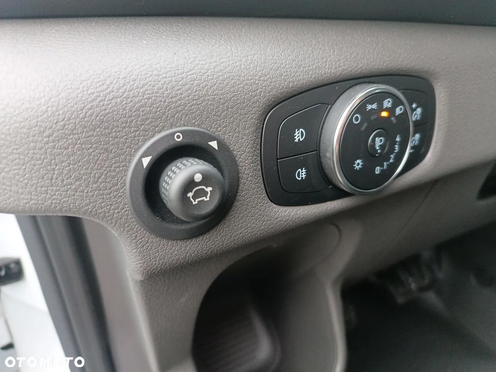 Ford Transit - 19