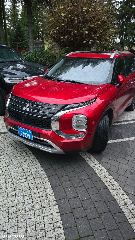 Mitsubishi Outlander - 4