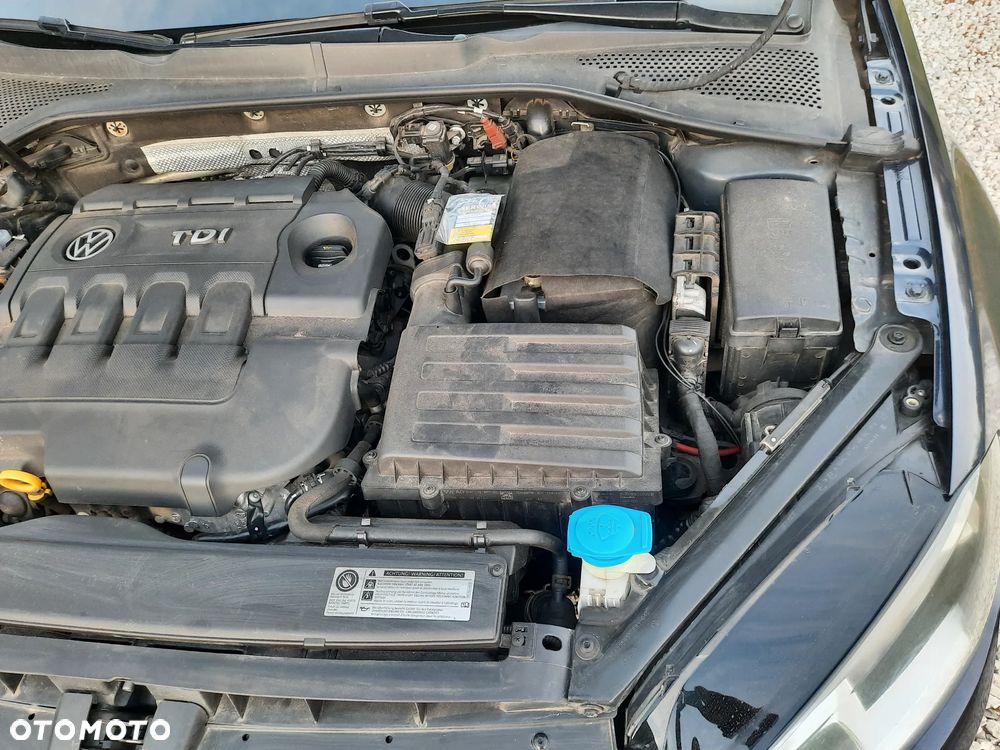Volkswagen Golf 1.6 TDI BlueMotion Trendline - 10