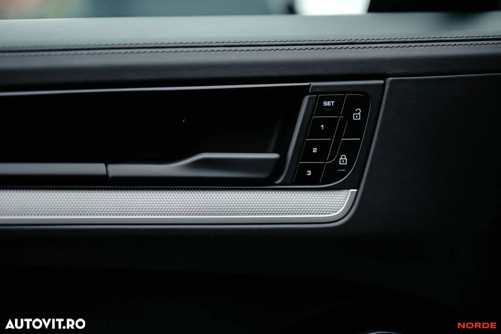 Porsche Cayenne E-Hybrid Tiptronic S - 18