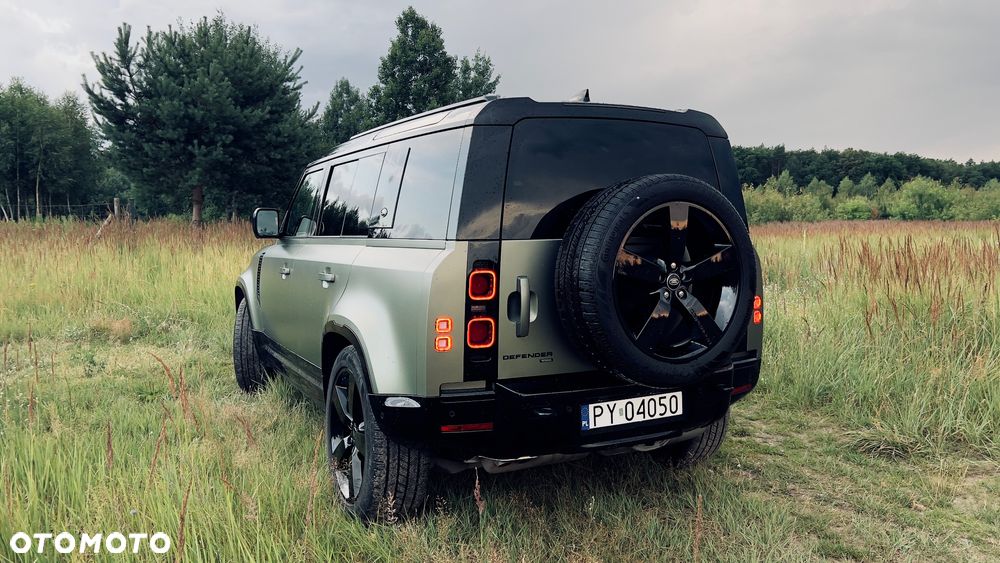 Land Rover Defender - 12