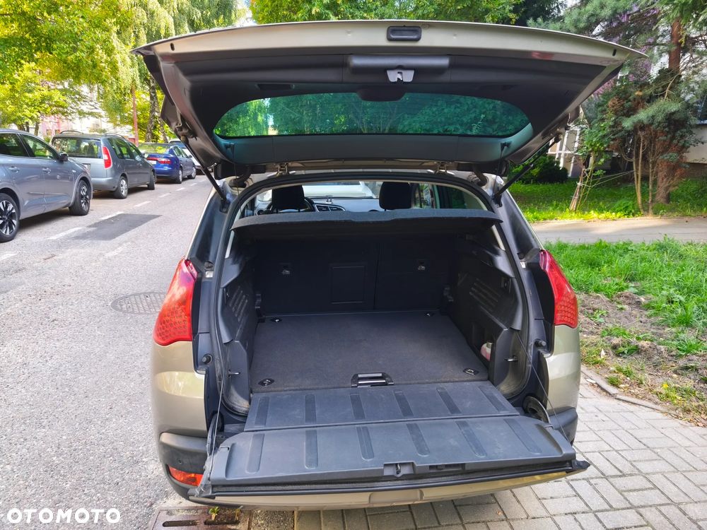 Peugeot 3008 1.6 HDi Premium - 16