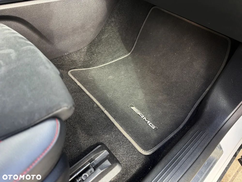 Mercedes-Benz EQB 250 AMG Line - 30