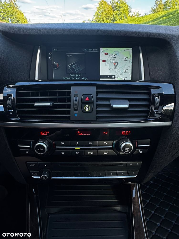 BMW X3 xDrive28i - 17