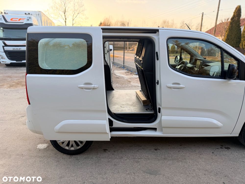 Peugeot Partner  21r 130 HK Niski przebieg 1wł ASO 5 dzwi Euro6.2/ford/opel/citroen - 14