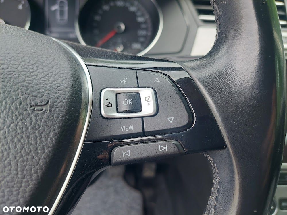 Volkswagen Passat 2.0 TDI BMT Comfortline - 12