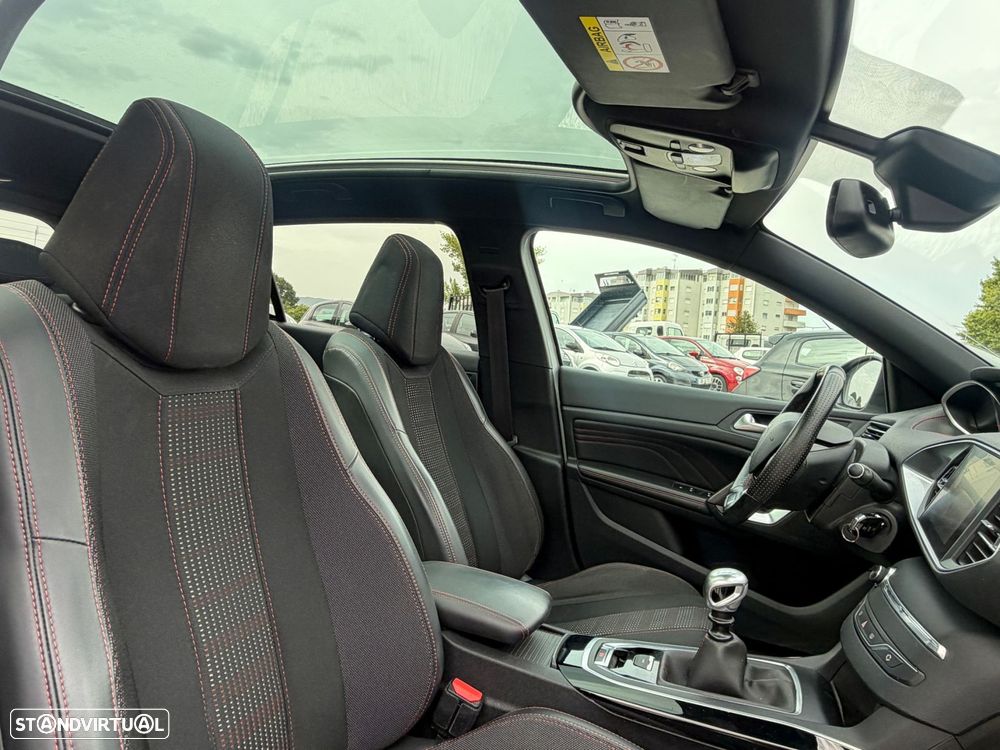 Peugeot 308 1.2 PureTech GT Line - 12