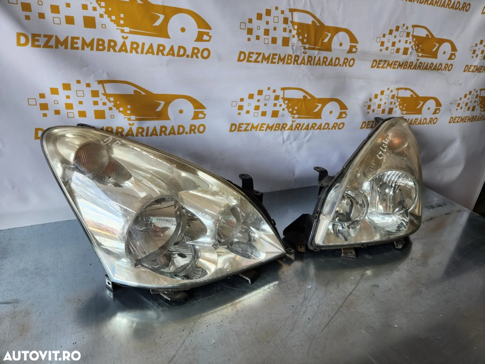 Faruri Far Stanga Dreapta Toyota Corolla Verso Originale Volan Stanga - Dezmembrari Arad - 3