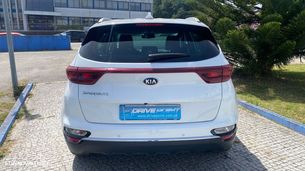 Kia Sportage 1.6 CRDI ISG Urban - 9
