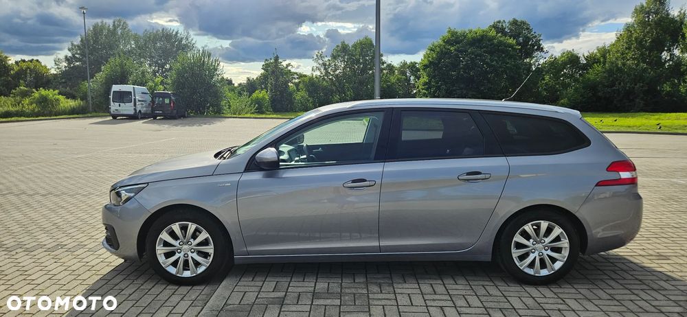 Peugeot 308 SW PureTech 110 Stop & Start Style - 19