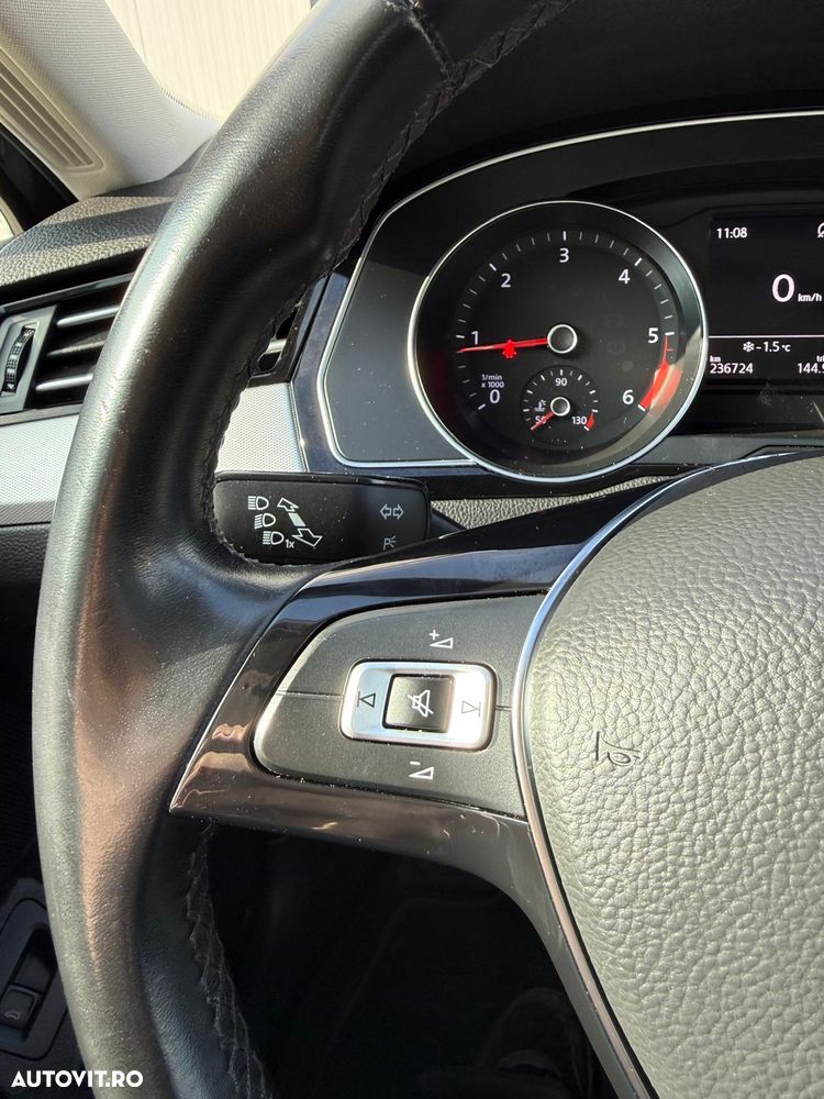 Volkswagen Passat 2.0 TDI SCR Comfortline - 21