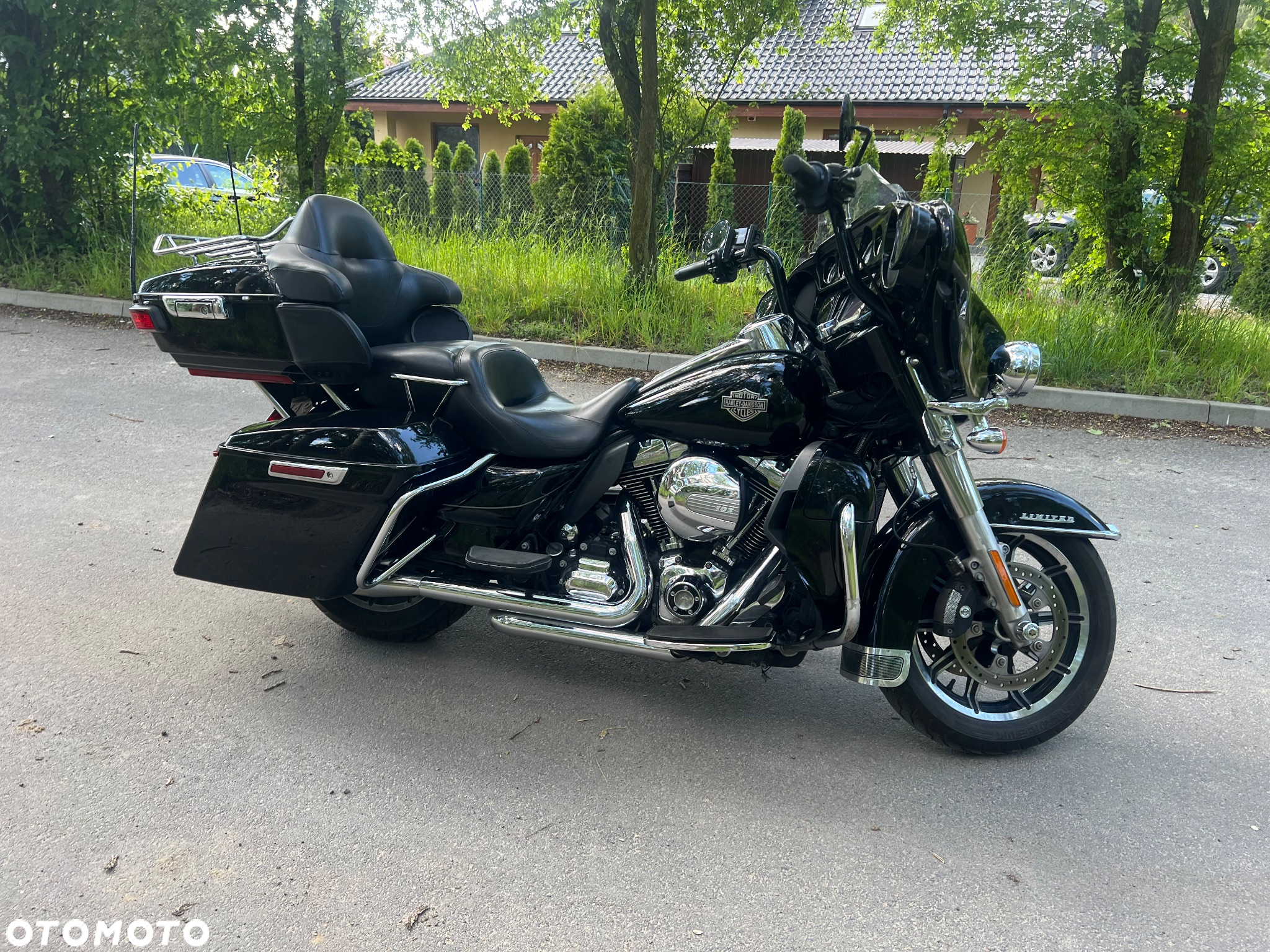 Harley-Davidson FLH Electra Glide - 11