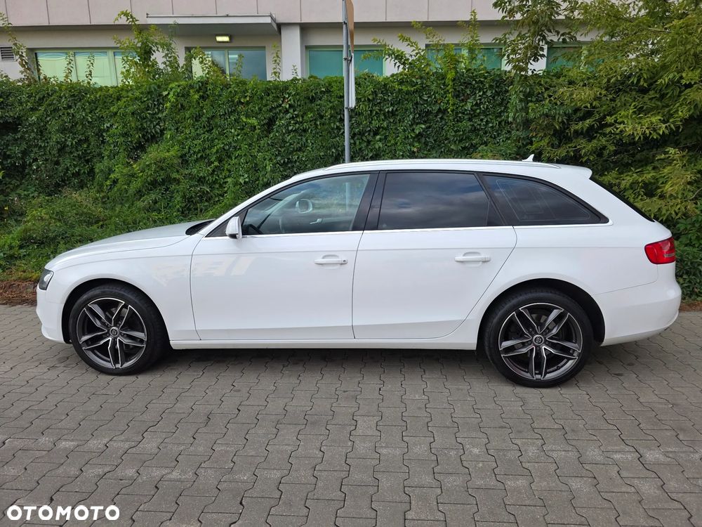 Audi A4 Avant 2.0 TDI DPF multitronic Ambiente - 9