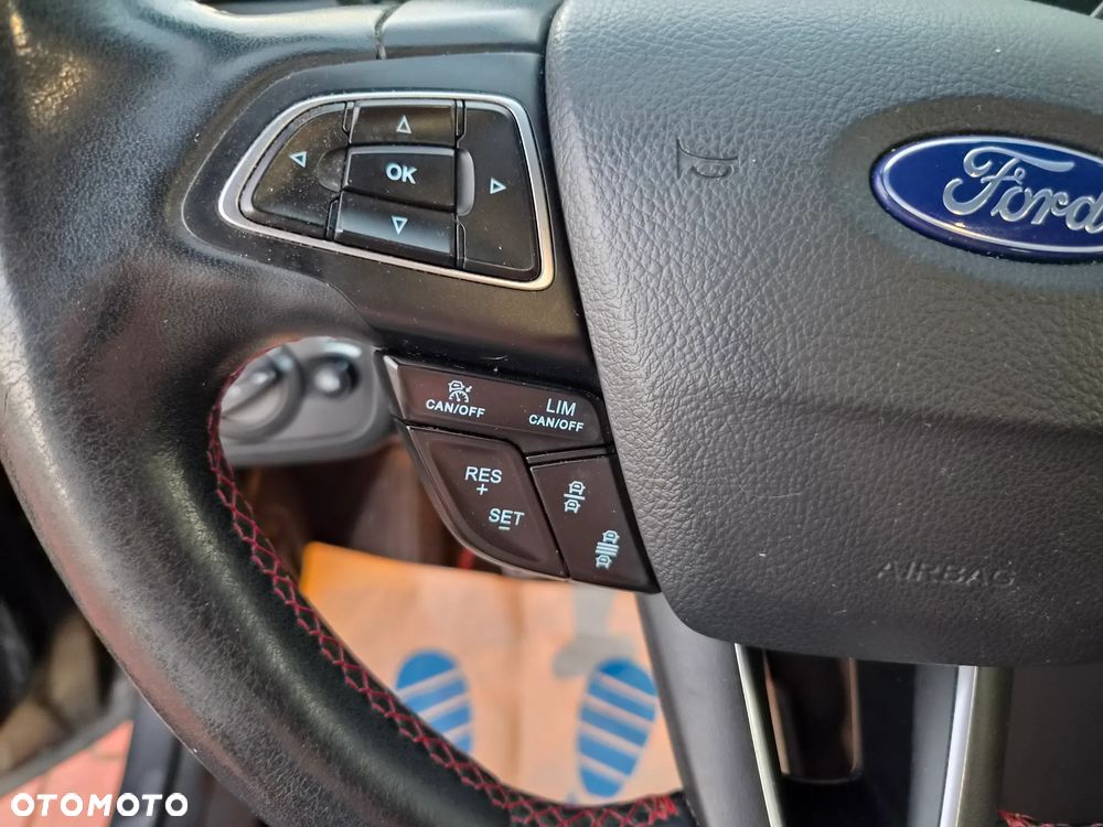 Ford Kuga 2.0 TDCi 4x4 ST-Line - 33