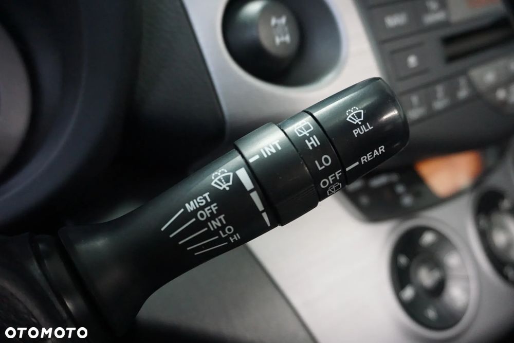 Toyota RAV4 2.2 D-4D 4x4 - 29