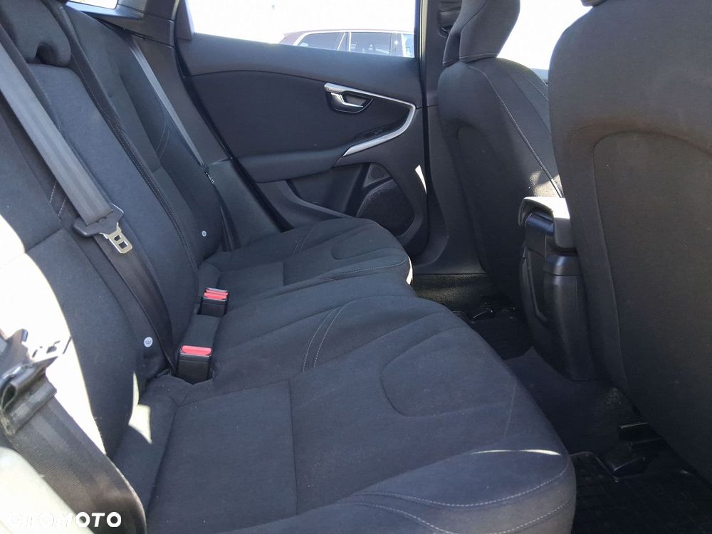 Volvo V40 - 17