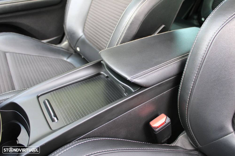 Renault Scénic dCi 110 FAP EDC Bose Edition - 38