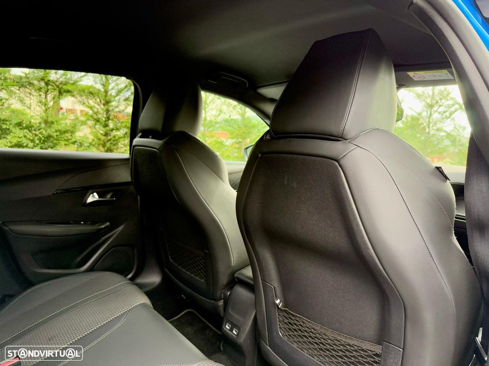 Peugeot e-208 GT Pack - 23