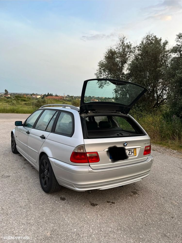 BMW 320 d Touring - 10